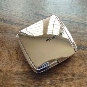 Hourglass Nde Bronze Light